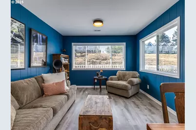 173 NE Bridgeton Rd #25, Portland, OR 97211 - Photo 31