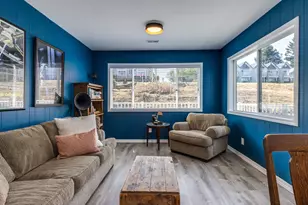 173 NE Bridgeton Rd, Portland, OR 97211 - Photo 31