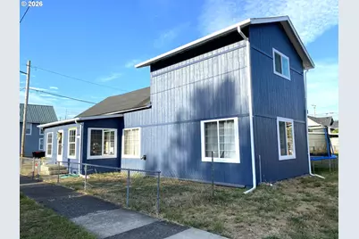 603 4th St, Myrtle Point, OR 97458 - Photo 1