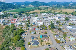 603 4th St, Myrtle Point, OR 97458 - Photo 27