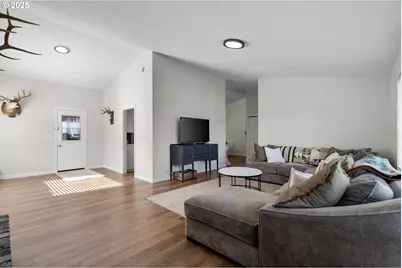 820 E Pine Ave, Hermiston, OR 97838 - Photo 7