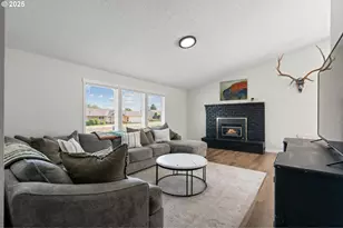 820 E Pine Ave, Hermiston, OR 97838 - Photo 5