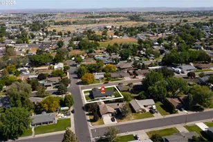 820 E Pine Ave, Hermiston, OR 97838 - Photo 39