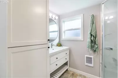 910 E 13th St, The Dalles, OR 97058 - Photo 11