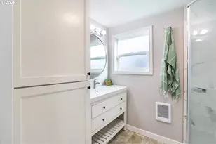 910 E 13th St, The Dalles, OR 97058 - Photo 11