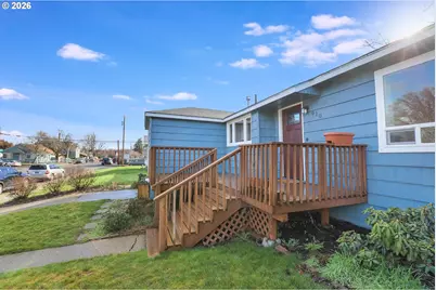 910 E 13th St, The Dalles, OR 97058 - Photo 23