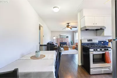 910 E 13th St, The Dalles, OR 97058 - Photo 5