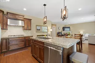 1076 Epperly Way, West Linn, OR 97068 - Photo 9