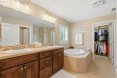 1076 Epperly Way, West Linn, OR 97068 - Photo 13