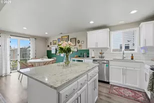 3422 NE Harvest Dr, McMinnville, OR 97128 - Photo 9