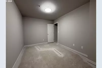 256 NW Mawrcrest Ave, Gresham, OR 97030 - Photo 15