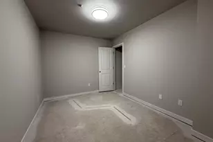 256 NW Mawrcrest Ave, Gresham, OR 97030 - Photo 15