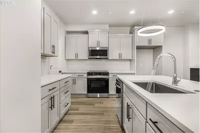 256 NW Mawrcrest Ave, Gresham, OR 97030 - Photo 9