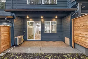 256 NW Mawrcrest Ave, Gresham, OR 97030 - Photo 17