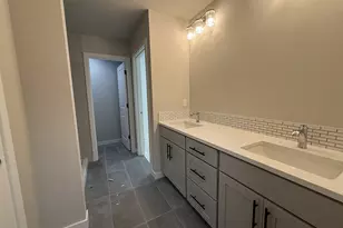 256 NW Mawrcrest Ave, Gresham, OR 97030 - Photo 17