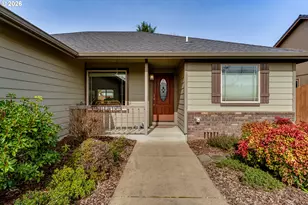 28 Sandalwood Loop, Creswell, OR 97426 - Photo 3