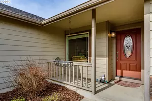 28 Sandalwood Loop, Creswell, OR 97426 - Photo 41