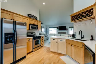 28 Sandalwood Loop, Creswell, OR 97426 - Photo 13