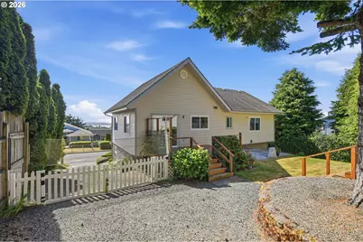 755 Prefontaine Dr, Coos Bay, OR 97420 - Photo 35
