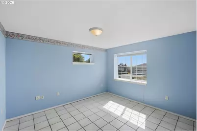 755 Prefontaine Dr, Coos Bay, OR 97420 - Photo 21