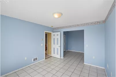 755 Prefontaine Dr, Coos Bay, OR 97420 - Photo 21