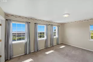755 Prefontaine Dr, Coos Bay, OR 97420 - Photo 13