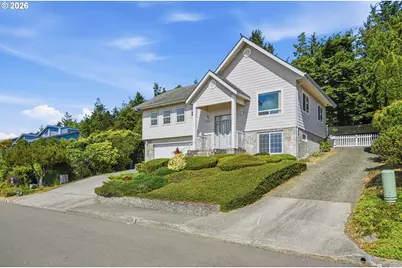 755 Prefontaine Dr, Coos Bay, OR 97420 - Photo 43