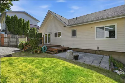 755 Prefontaine Dr, Coos Bay, OR 97420 - Photo 39