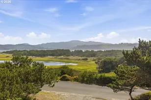 319 Salishan Dr, Lincoln Beach, OR 97388 - Photo 5