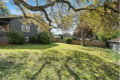 608 SW Orchid St, Portland, OR 97219 - Photo 33