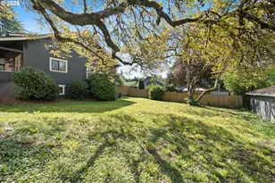 608 SW Orchid St, Portland, OR 97219 - Photo 33