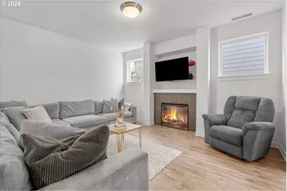 260 NW Liberty Ln, Estacada, OR 97023 - Photo 9