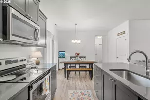 260 NW Liberty Ln, Estacada, OR 97023 - Photo 11