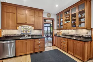 2658 NW Cornell Rd, Portland, OR 97210 - Photo 15