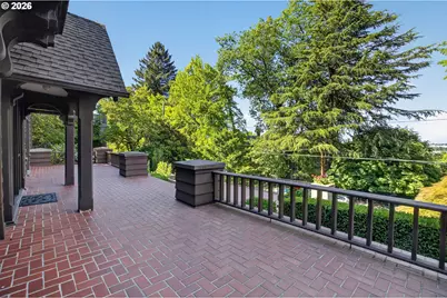 2658 NW Cornell Rd, Portland, OR 97210 - Photo 5