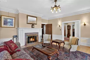 2658 NW Cornell Rd, Portland, OR 97210 - Photo 9
