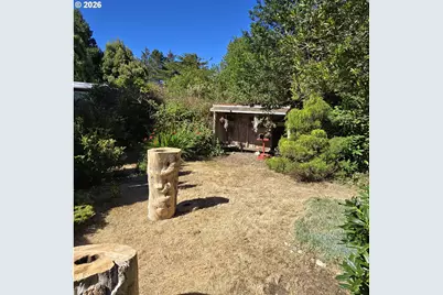 1600 Rhododendron Dr #143, Florence, OR 97439 - Photo 15