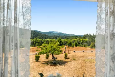 24312 Cardwell Hill Dr, Philomath, OR 97370 - Photo 25