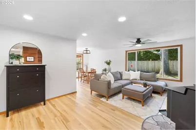 2439 SE Willow Dr, Hillsboro, OR 97123 - Photo 5