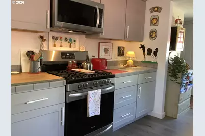 1011 Walnut St, Baker City, OR 97814 - Photo 9