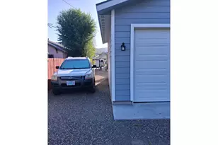 1011 Walnut St, Baker City, OR 97814 - Photo 23