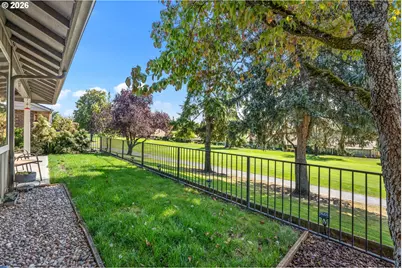 10360 SW Highland Dr, Tigard, OR 97224 - Photo 31