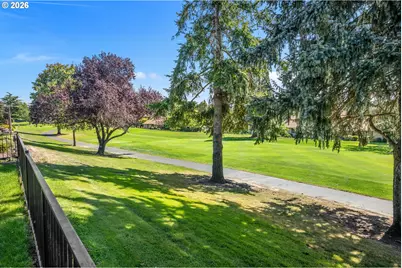 10360 SW Highland Dr, Tigard, OR 97224 - Photo 33