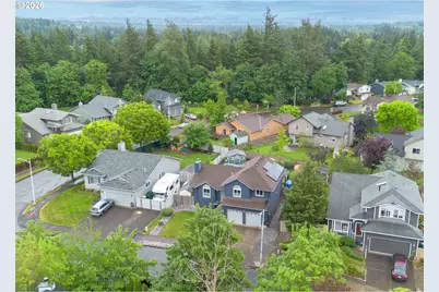 748 SE 10th St, Troutdale, OR 97060 - Photo 5