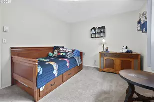 1910 Hawkins Ln, Eugene, OR 97405 - Photo 19