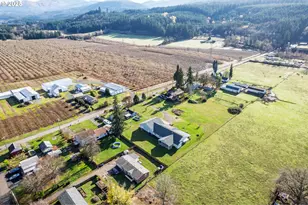 1273 SE 4th Ave, Mill City, OR 97360 - Photo 29