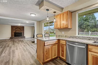 1123 E St, Independence, OR 97351 - Photo 11