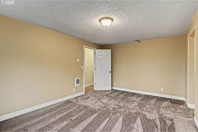 1123 E St, Independence, OR 97351 - Photo 17