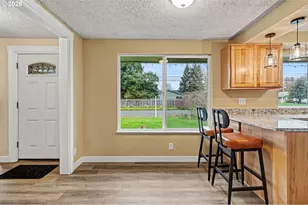 1123 E St, Independence, OR 97351 - Photo 7