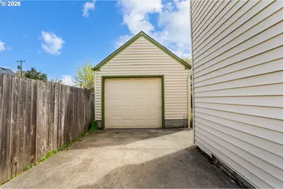 732 E 22nd Ave, Eugene, OR 97405 - Photo 43